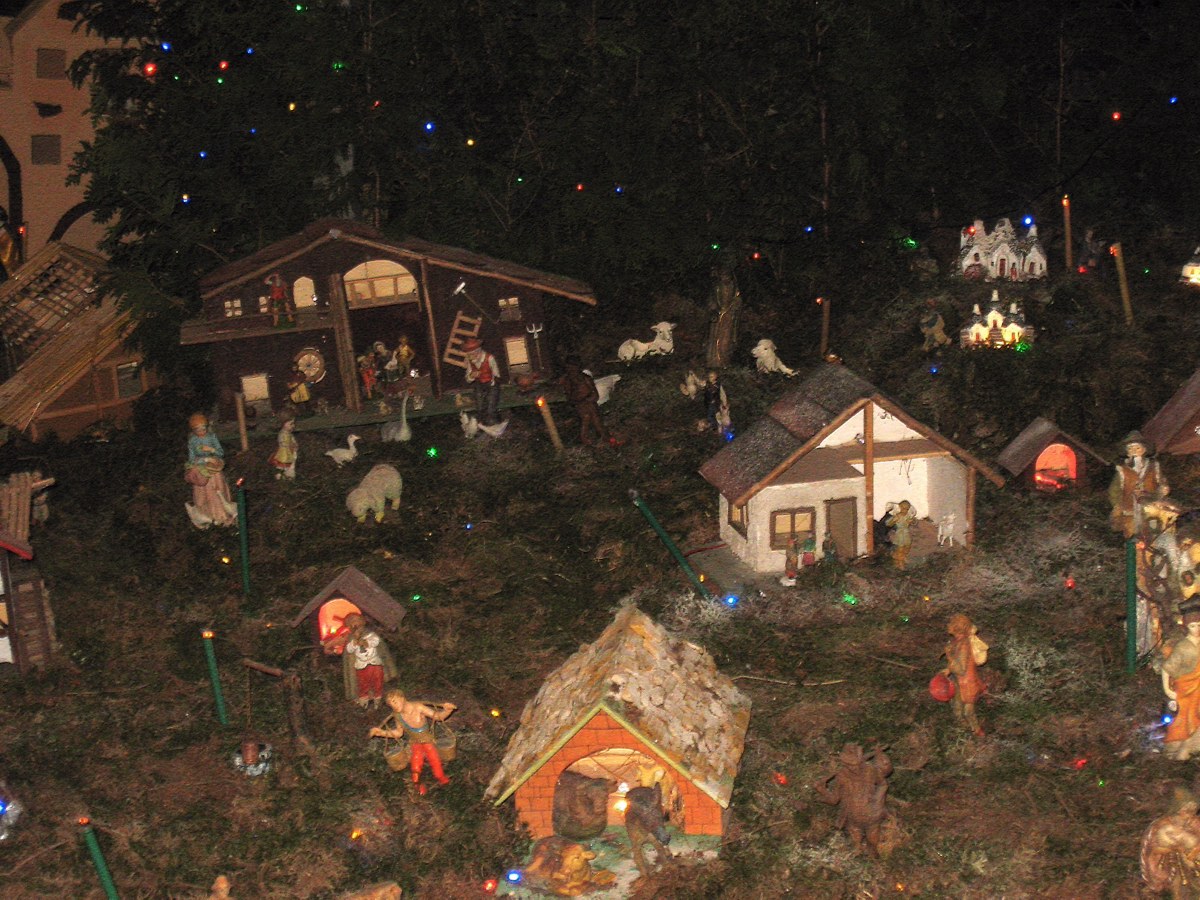 Besuch der Weihnachtskrippe Bübingen